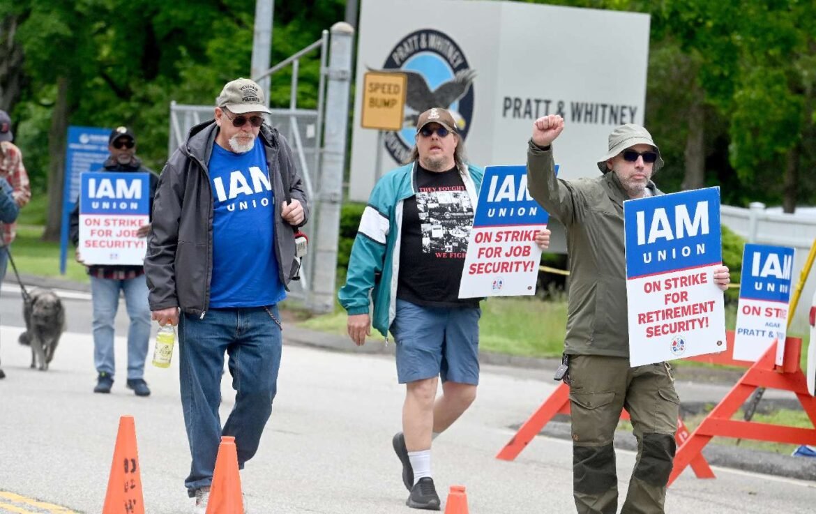 Picket-Line.jpg